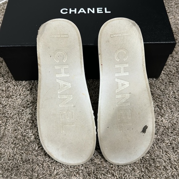 White/Grey Chanel Slides EU 38 / US 7.5 - Picture 6 of 6